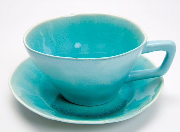 Keramický hrnček s tanierikom Crakle Turquoise 68420 so sviežou akvamarínovou farbou, ktorá prináša dobrú náladu. Cena 5,90 €.