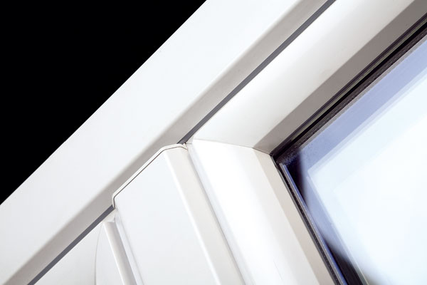 Do pasívnych a energeticky úsporných domov sú určené plastové okná Winergetic Premium. Profil VEKA triedy A má stavebnú šírku 82 mm. Okná sú zasklené izolačným trojsklom Thermoline s Ug 