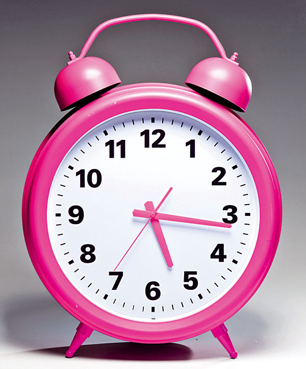 Hodiny Pink Time, plast, sklo, 58 × 41 × 15 cm, 104,90 €, Kare, Light Park