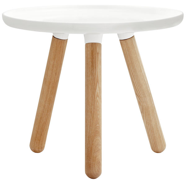 Okrúhly konferenčný stolík Tablo Table, jaseňové drevo v kombinácii s plastom, priemer 50, výška 42 cm,  221,42 €, www.designpropaganda.com