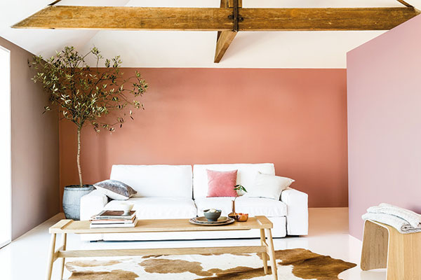 Dodajte obývačke šmrnc! Správny výber farieb na steny dokáže divy