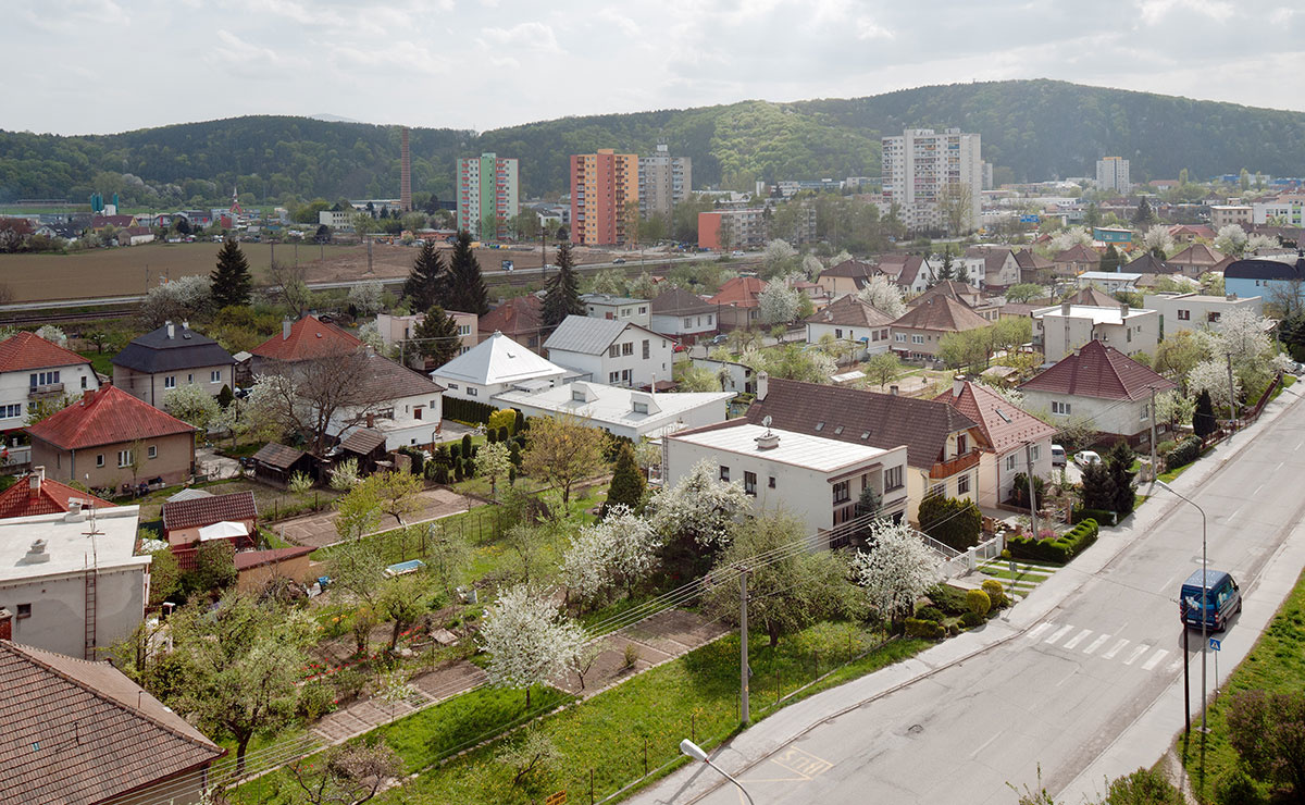 Nenápadný domček v Trenčíne sa rozširuje do záhrady