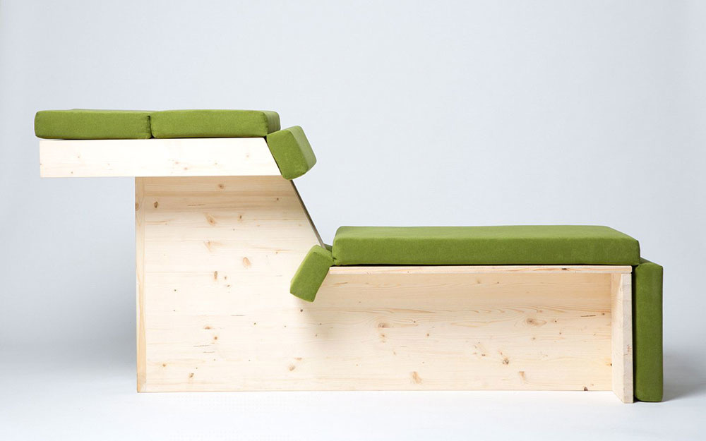 Multifunkčná polohovacia stolička navrhnutá Veronikou Kotradyovou