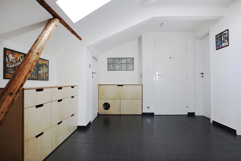 Rekonštrukcia podkrovného bytu: Ďalší dôkaz, že v jednoduchosti je (nielen) krása