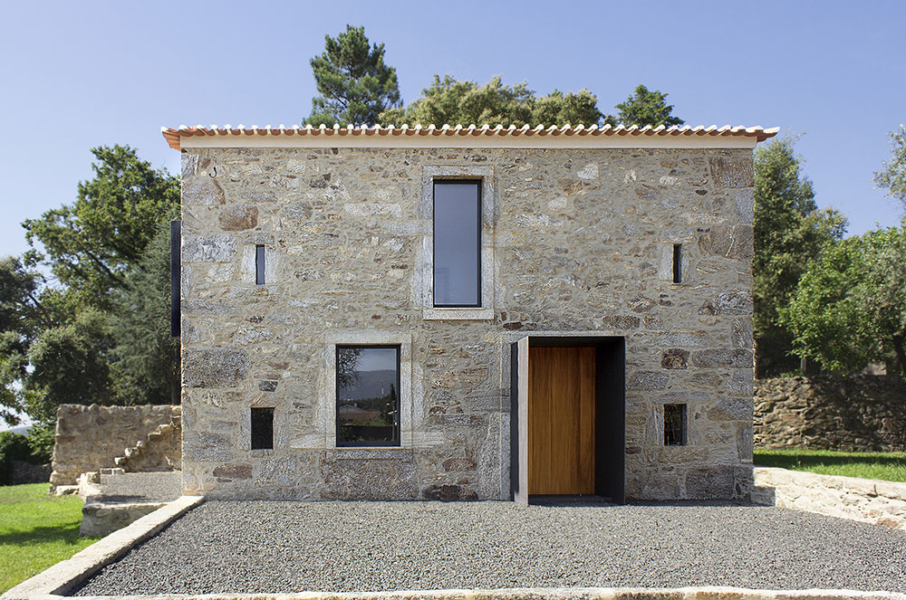 Zrekonštruovaný kamenný dom, ktorý vás nenechá chladnými
