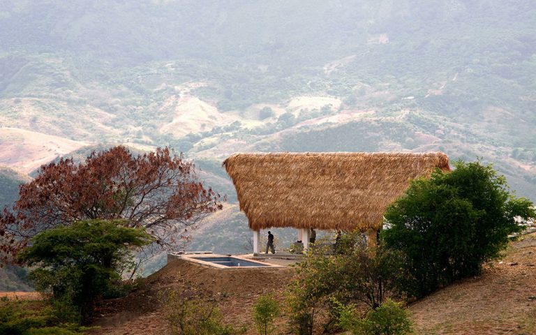 Pekná a tradičná: Palmová strecha ochráni obyvateľov domu aj pred silným vetrom