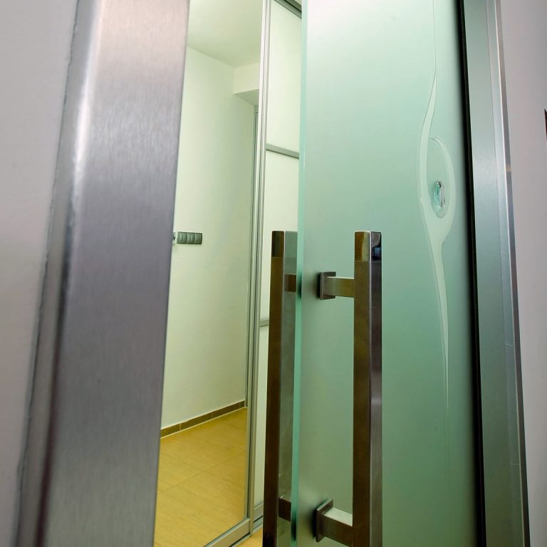 Tip pre malé kúpeľne – zasúvacie dvere