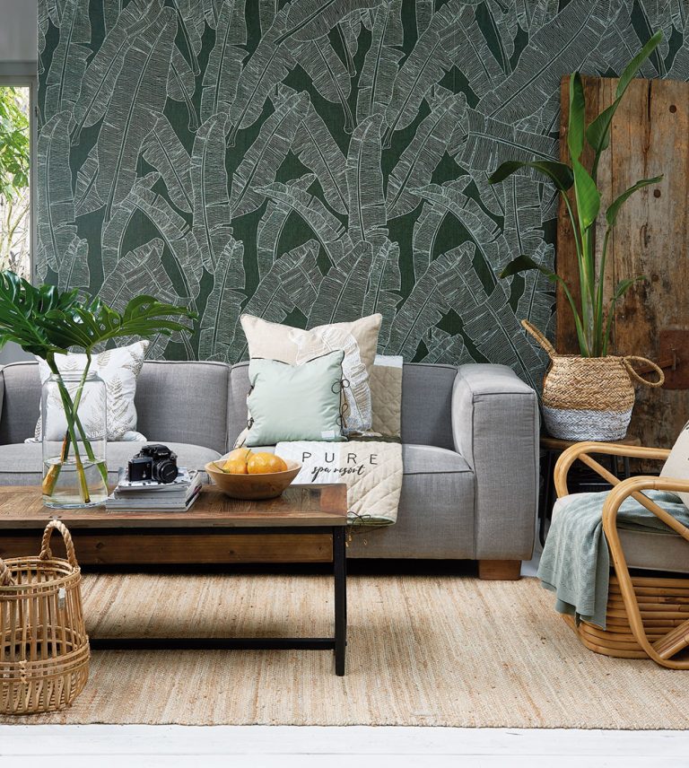 Konferenčný stolík Shelter Island, železo, drevo, 130 × 45 × 70 cm, 949 €, www. rivieramaison.com