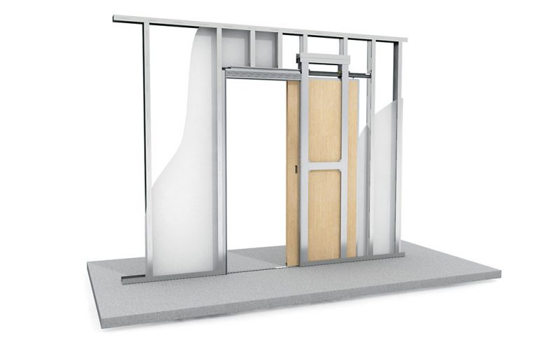 Systém pre posuvné dvere Knauf Pocket Kit je určený do sadrokartónových priečok. Montáž je rýchla a jednoduchá, na rozdiel od tradičných puzdier ju zvládne len jeden človek. Čierna horná vodiaca lišta je diskrétna a estetická aj pri otvorených dverách. www.knauf.sk