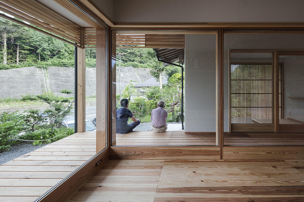 
Rekonštrukcia na japonský štýl: Zrušili izby a vytvorili priestrannú terasu