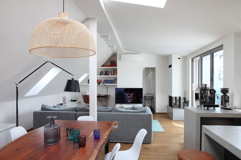 Súťaž Interiér roku: Podkrovný byt so vzdušným interiérom a s množstvom svetla