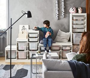 Ako zútulniť obývaciu izbu, ktorá funguje zároveň ako detská herňa