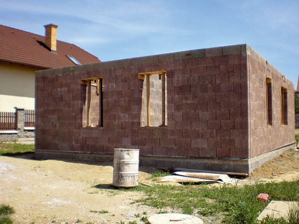Stavebný materiál na stavbu chaty (2.)