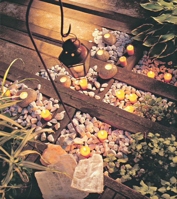 Štrk a kamene v záhrade - záhradka „ľavou zadnou“