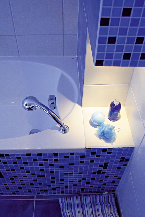 Kúpeľňové onikanie: alebo: o nikách, ktoré robia kúpeľňu