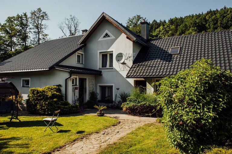 Ešte krajší dom so strechou zo škandinávskej ocele
