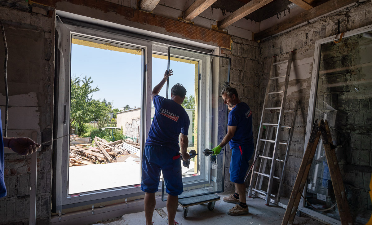VELUX RenovActive montáž okien na pásky