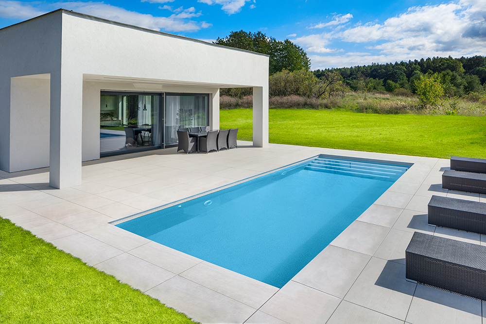 Vyčariť na záhrade vlastný luxusný bazén? Máte najvyšší čas