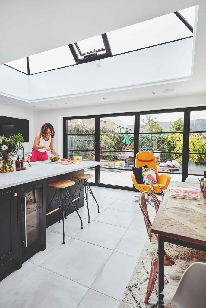 Kuchyňa s preskleným stropom