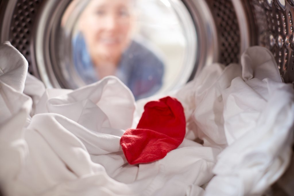 Toto sú najčastejšie chyby pri praní bielizne. Robíte ich aj vy?