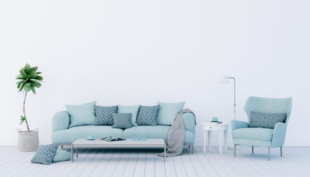 Biela obývačka s modrou sedačkou