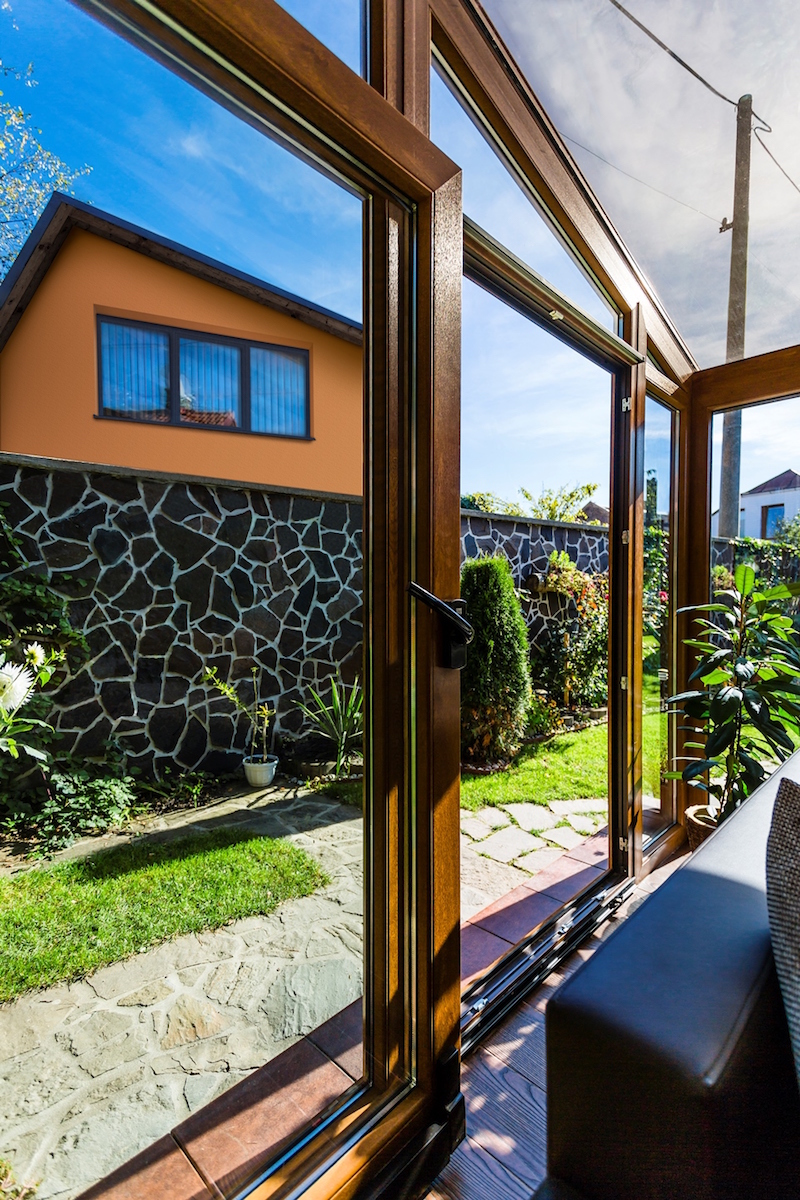 Sklopno-posuvné dvere zimnej záhrady s PVC profilmi 