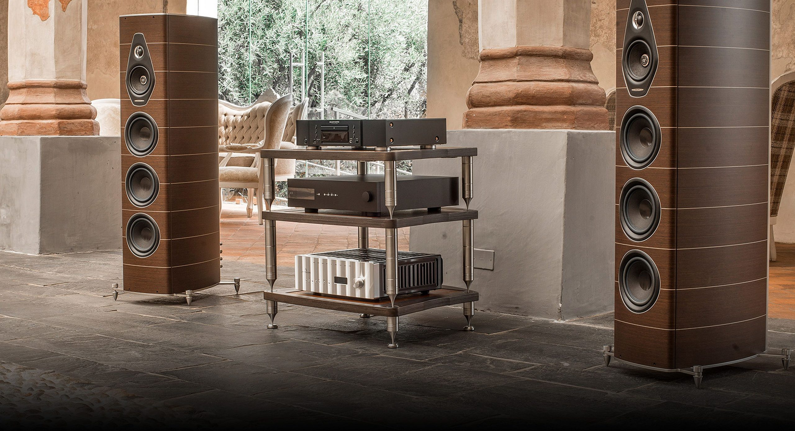 Bassocontinuo-Reference Line 2.1-ACCORDEON XL4 2.1-lifestyle3. 