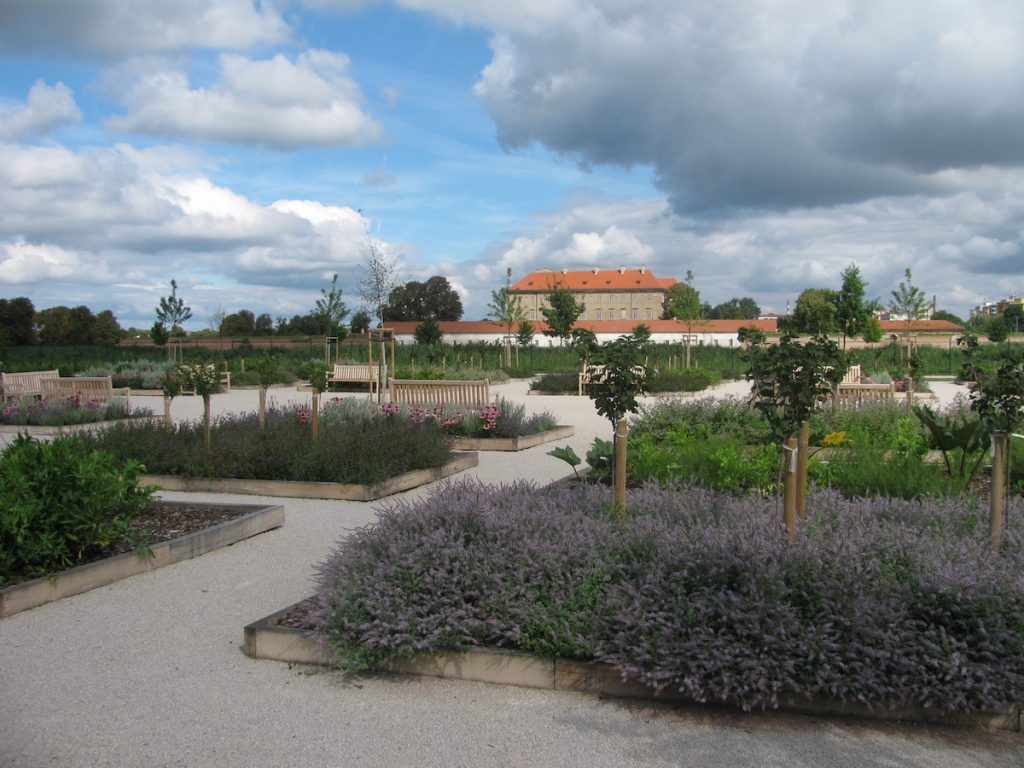 Historické záhrady na zámku v Holíči