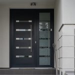 Čierne designové vchodové dvere