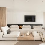 Bielo béžová útulná obývačka v rodinnom dome
