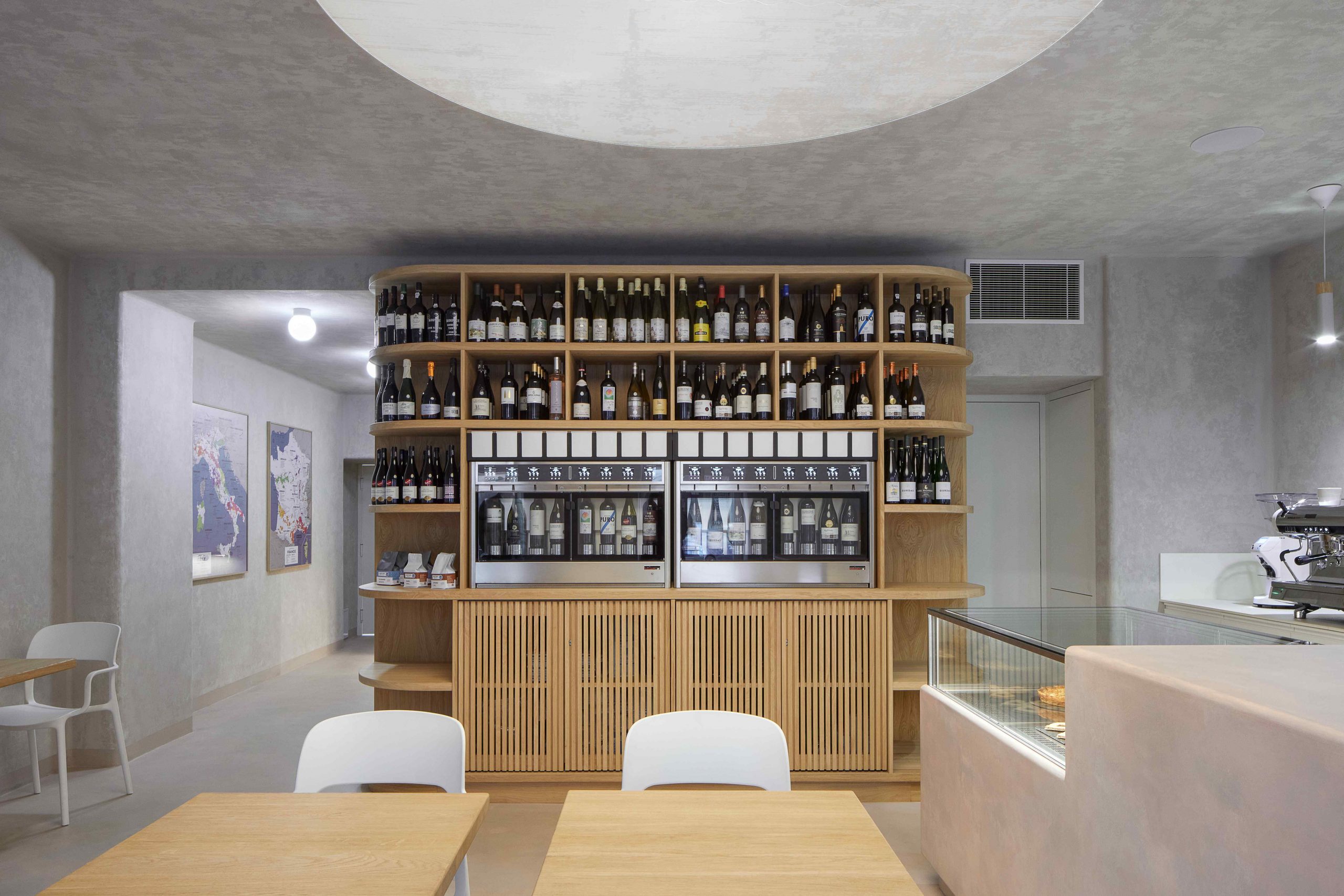 Winelist v Karline. 
