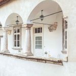 Pavlač v renesančnom meštianskom dome v centre Trnavy