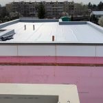 Systém plochej strechy s atikovým prvkom