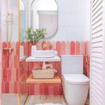 Oranžová moderná kúpeľňa
