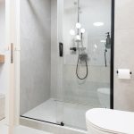 Sprchový kút - Dvojizbový byt Grand Koliba v Bratislave