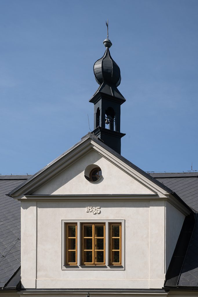 Zvonička na streche - Dom sklárskeho majstra