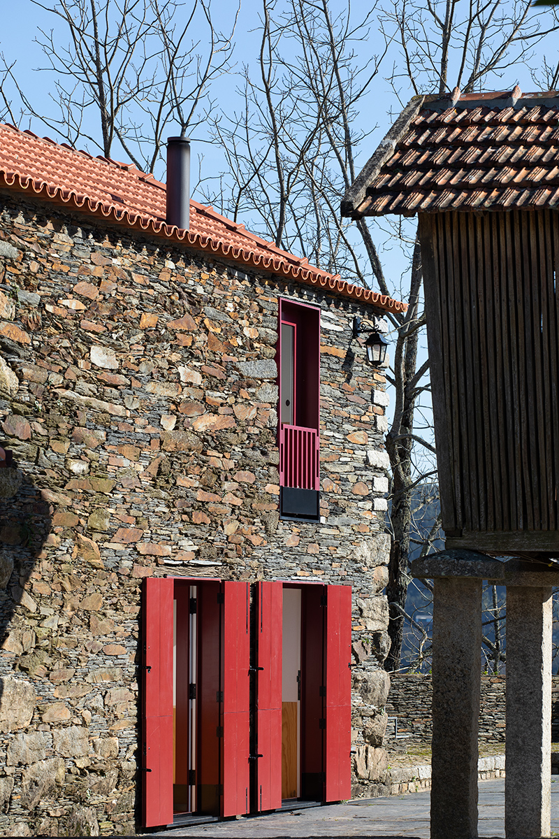 JS House, Portugalsko