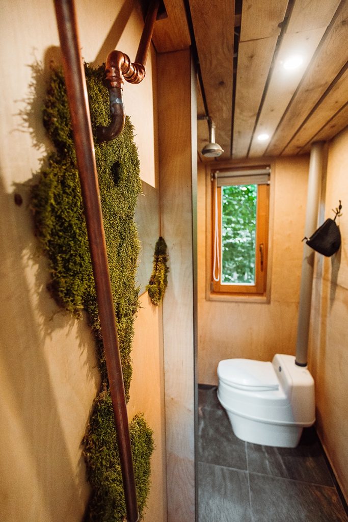 Kúpeľňa - StromDom Dva Duby v Podhronskom Inovci