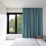 Okno v spálni - Dvojdom pod Tatrami