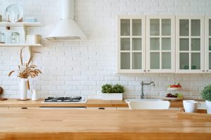 Výhody a nevýhody kuchynskej pracovnej dosky z dreva