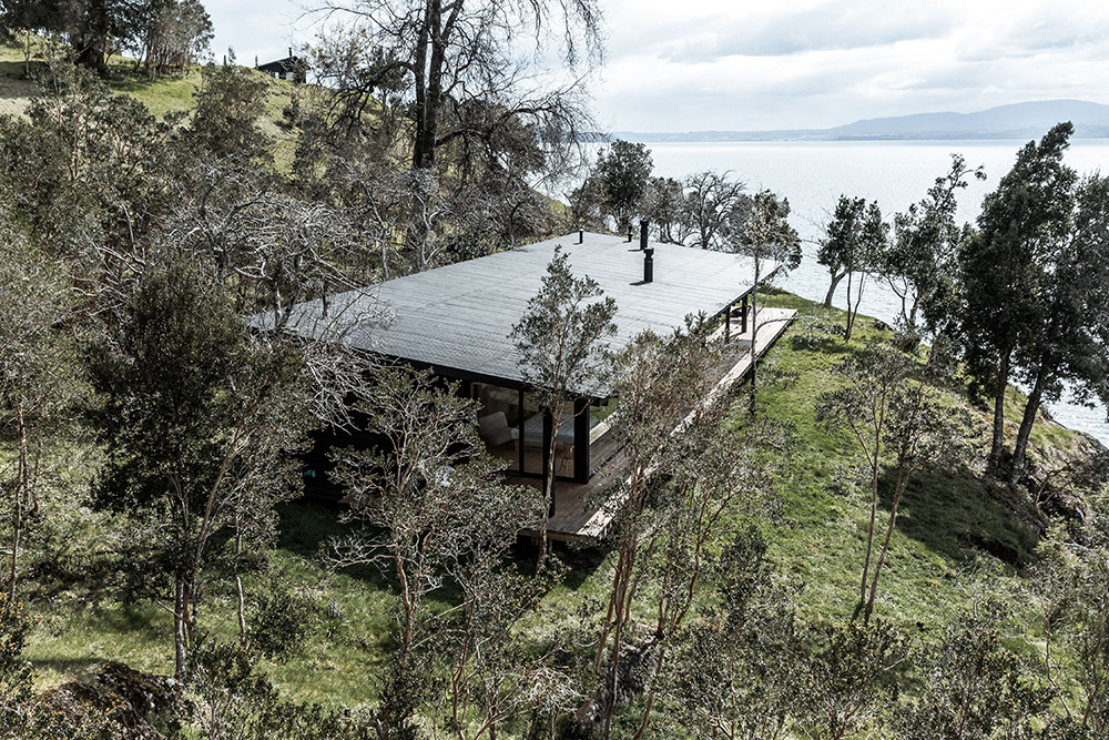 Exteriér - Dom pri jazere v Čile