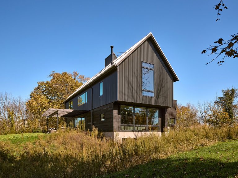 Kvalitný a odolný dom, ktorý vyzerá ako stodola, ale vyniká modernými vlastnosťami