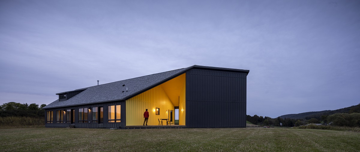 Architekt Julio Salcedo-Fernandez, ktorý stavbu viedol, považoval za dôležité, čo najmenej zasahovať do prírody a krajiny. 