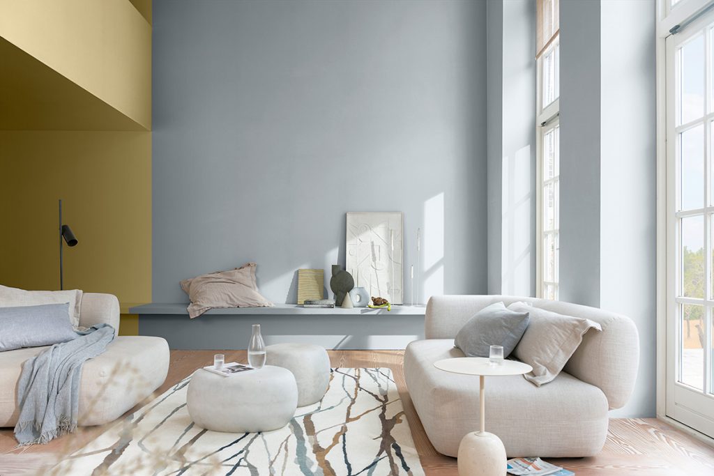 Obývačka s jemnou pastelovou modrou s farbou Obilný klas