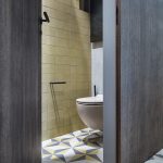 Samostatná toaleta - Rekonštrukcia interiéru bytu v Prahe-Bubenč