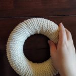 Upevnené lano na kruhu venca