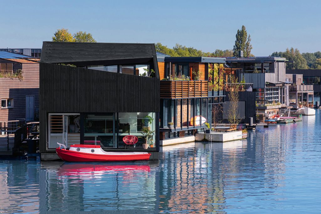 Udržateľný plávajúci dom v Amsterdame