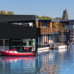 Udržateľný plávajúci dom v Amsterdame