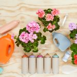 Výroba vázy na muškáty z recyklovaných materiálov