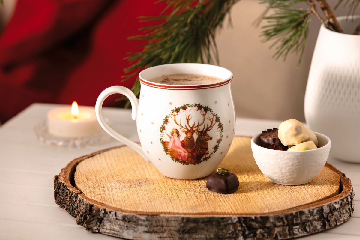 Toy's Delight - Hrnček Santa s anjelom - Villeroy & Boch.